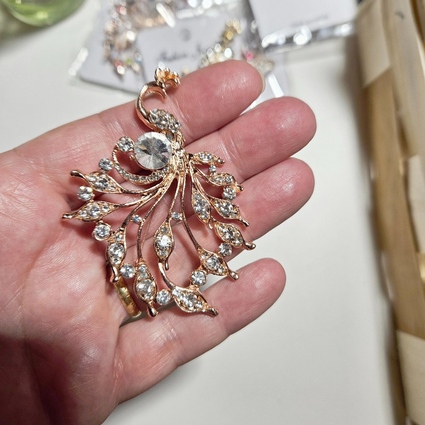 Spille & Fermagli: Broche dorée paon strass, neuve – Nuovo (secondo la descrizione) da Lausanne venduto da tal_01 3