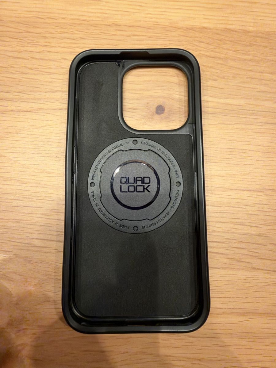 Quad Lock Cover & Protezioni schermo: Quadlock iPhone 15 Pro MAG Hülle – Usato da Zollikofen venduto da Darkdead 1