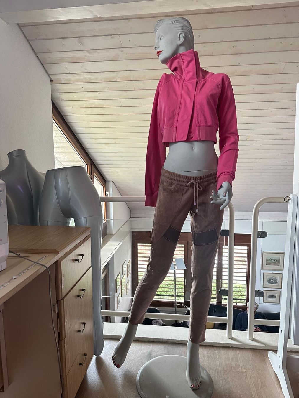 Twinset Giacche: Kurze Jacke von TWINSET – Usato da Neuhausen venduto da Lechasseur 2