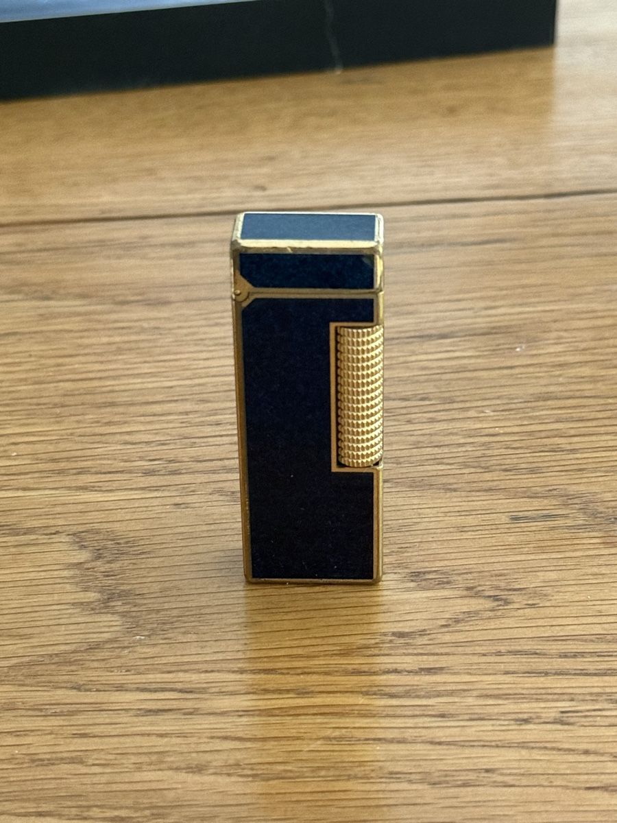 Dunhill Briquets: Vintage Dunhill Lighter - Swiss Made – Défectueux à Nyon par Dwight_Schrute
