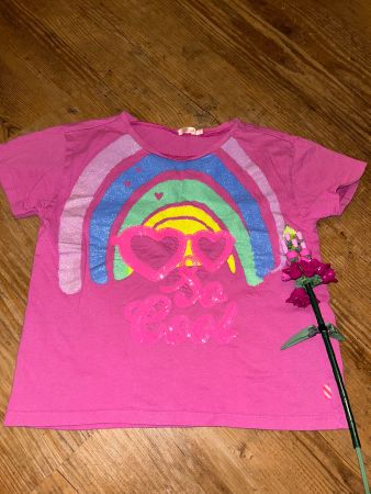 Pinkes T-Shirt mit Regenbogen von Billieblush 110/116