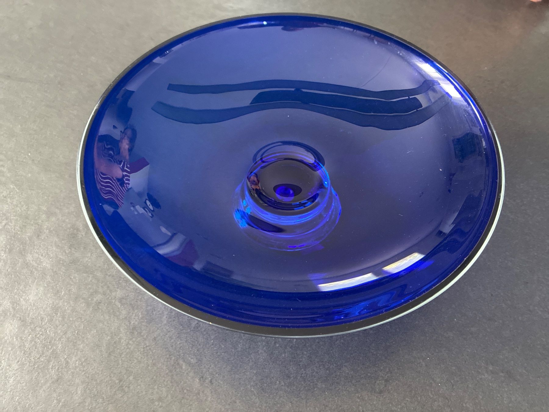 Ciotole: Glasschale in intensivem Kobaldblau. – Usato da Bassersdorf venduto da 1Morgenrot 3