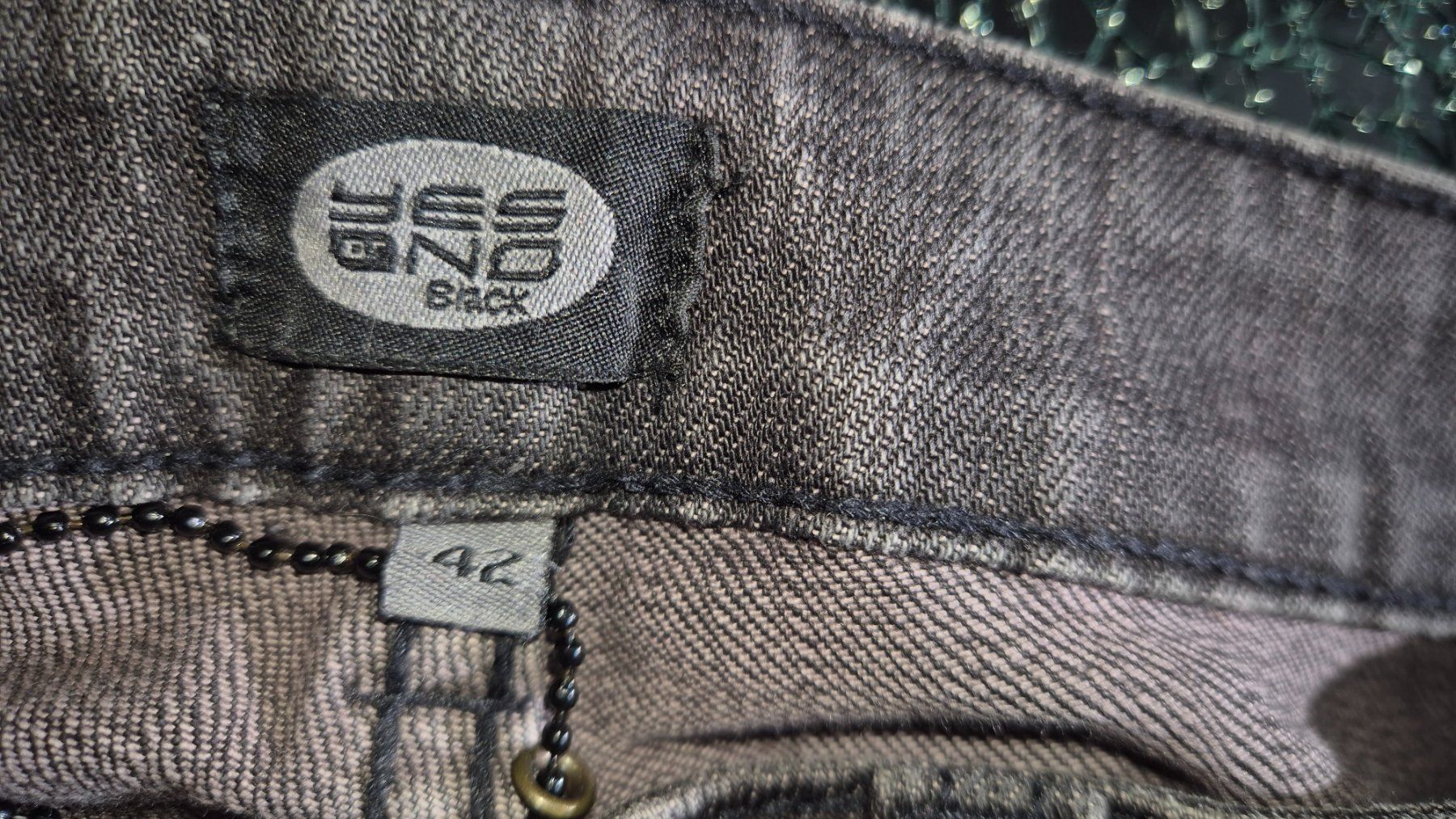Jeans: Jeans con applicazioni – Gebraucht aus Gordevio von RUBY104 2