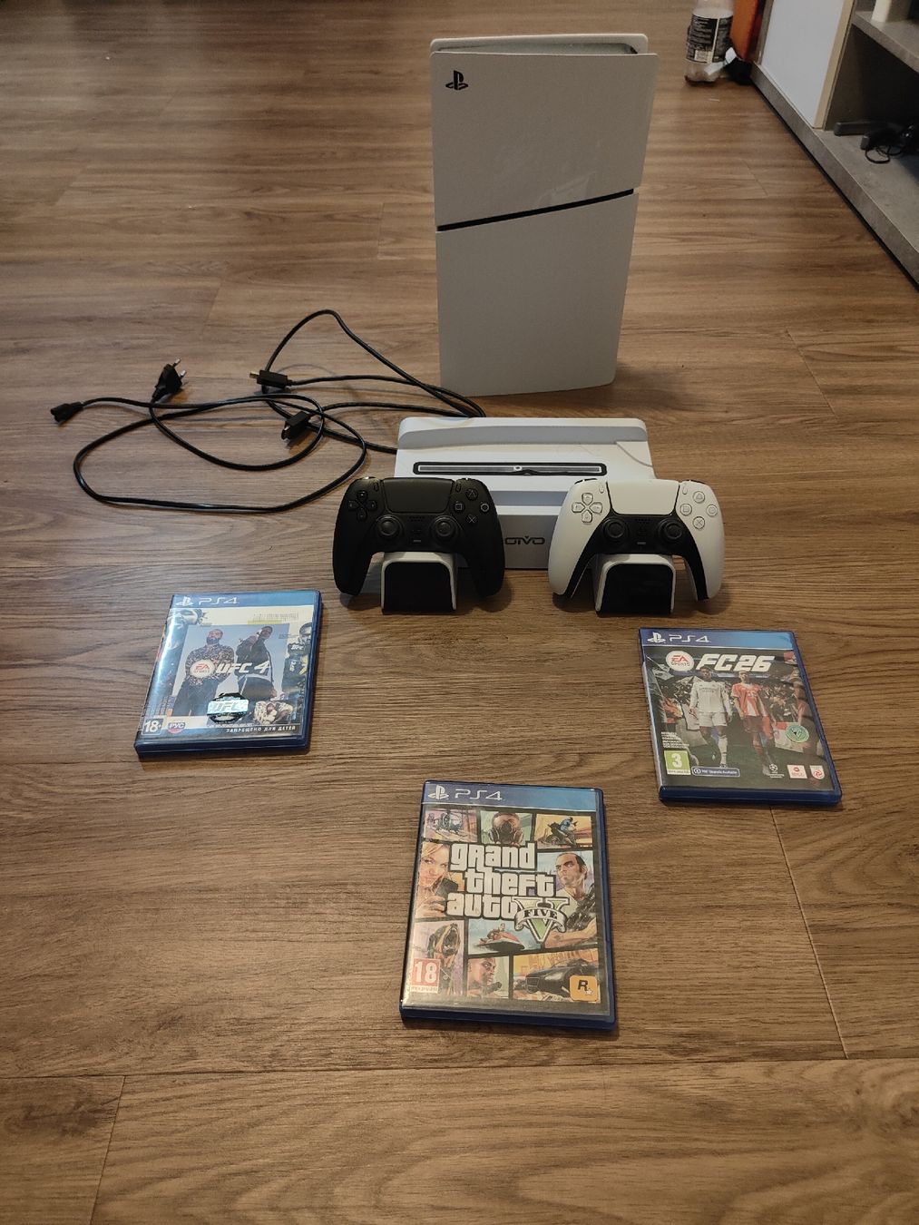 Sony Consoles: ps 5 mit Spiele  – D'occasion à Beromünster par vad_d6t8 1