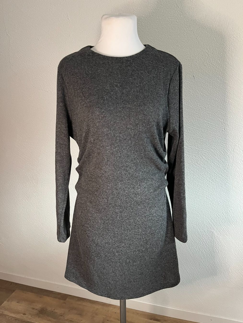 Kleider: Kleid, Viskose, Gr. S/M, NP 99.- – Neu und originalverpackt aus Interlaken von Jasmin_Flower