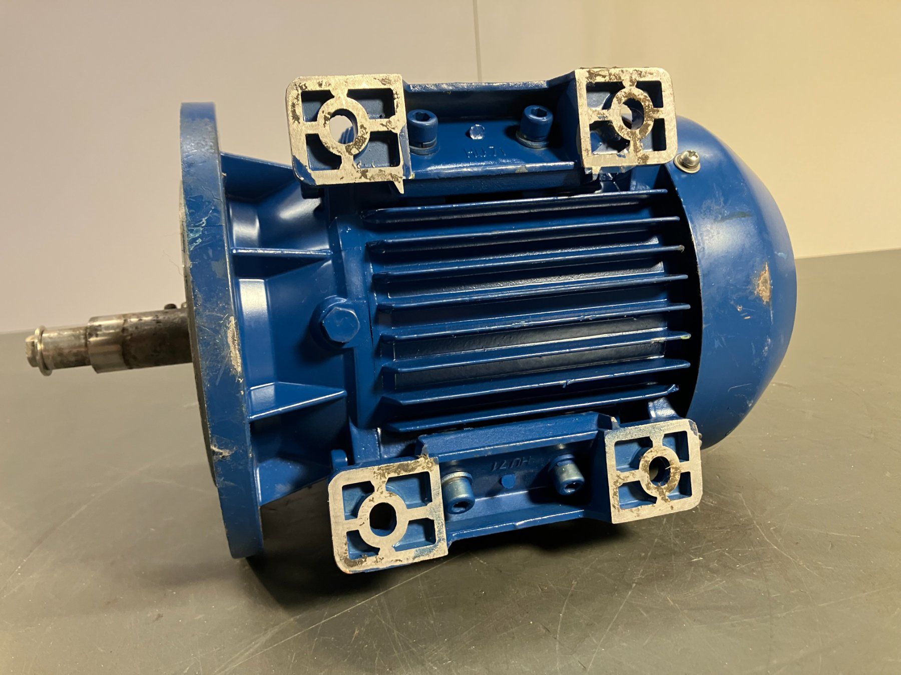 Motoren: Drehstrom-Asynchronmotor Typ: Ha71B2 400V / 3300U/min ab 1.- – Gebraucht aus Lichtensteig von Buy24International 5