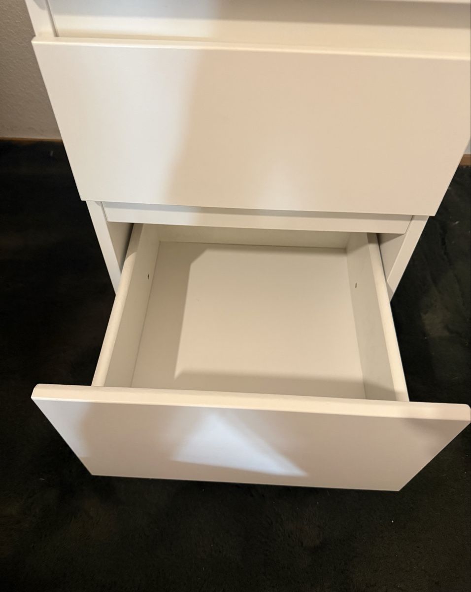 Ikea Tables de nuit: IKEA KULLEN Nachttisch / Kommode  – D'occasion à Strengelbach par jan_7269 1
