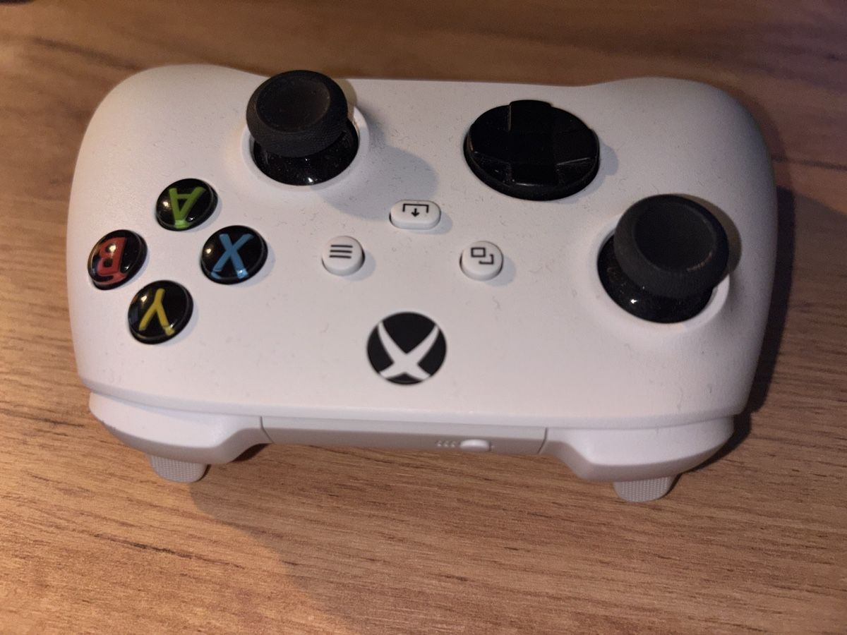 Microsoft Controller: Controller Xbox Series – Usato da Pratteln venduto da fil_kkg5 2