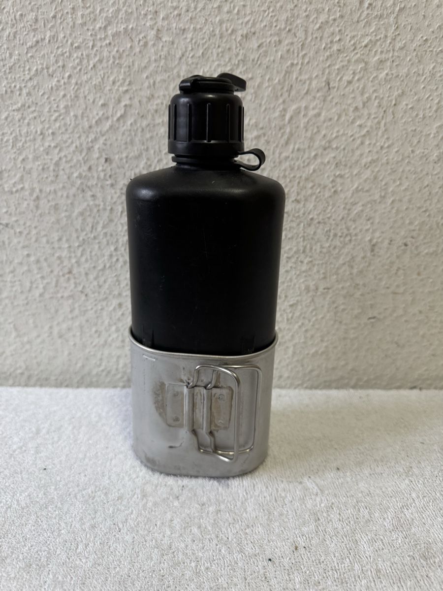 Schweizer Armee Borracce & Thermos: Schweizer Armee Trinkflasche – Usato da Lenzburg venduto da Meister_k 1