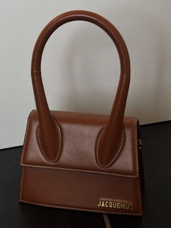 Jacquemus Le Chiquito Moyen Braun