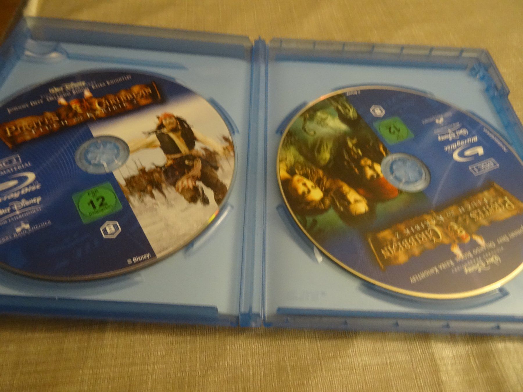 Tutti i DVDs: Blu-ray: Fluch der Karibik 2 – Usato da Olten venduto da Disc-Verkauf 1