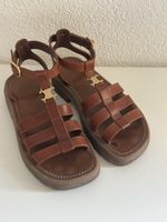 CELINE Clea Triomphe Gladiator-Sandalen aus Kalbsleder – Tan