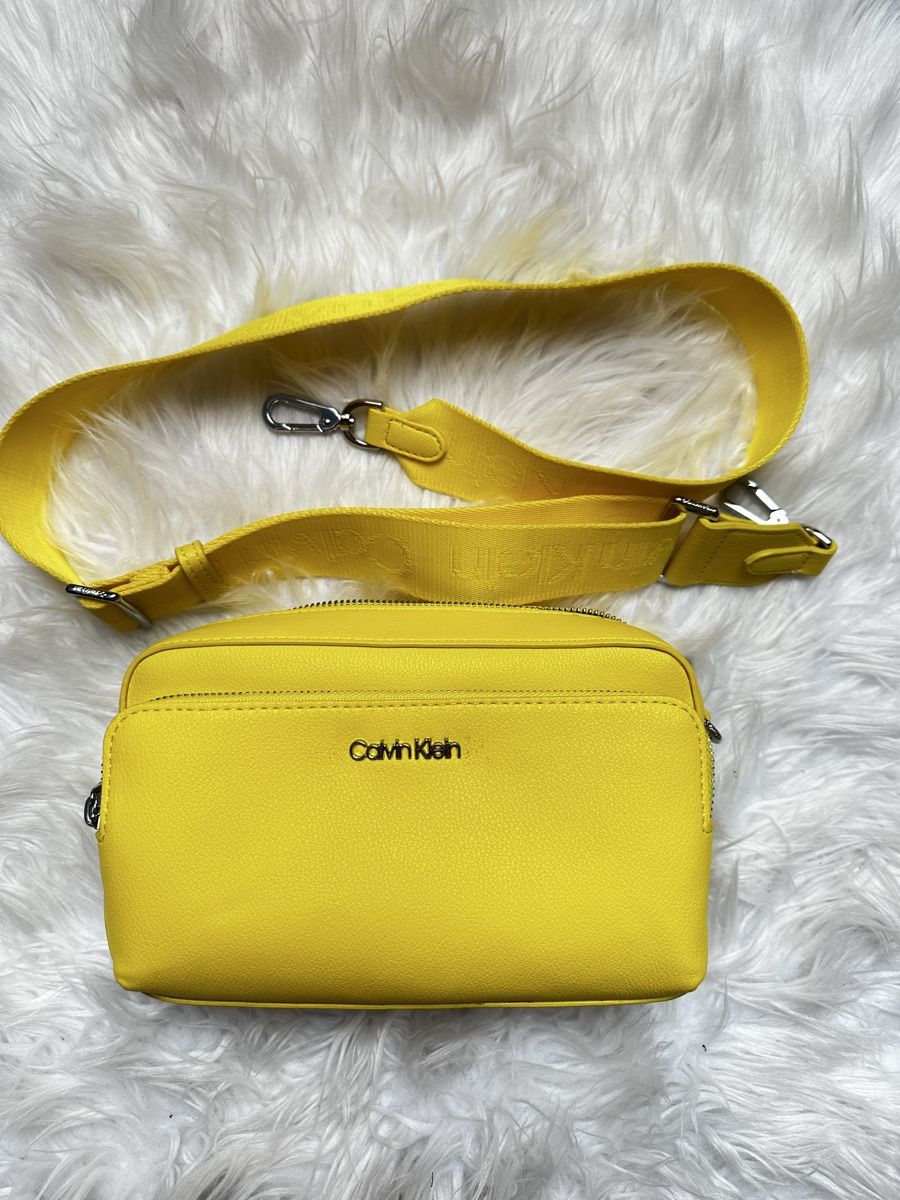 Calvin Klein Taschen für Damen: Calvin Klein Tasche Umhängetasche gelb – Neu (gemäss Beschreibung) aus Gamprin-Bendern von danii.mue 3