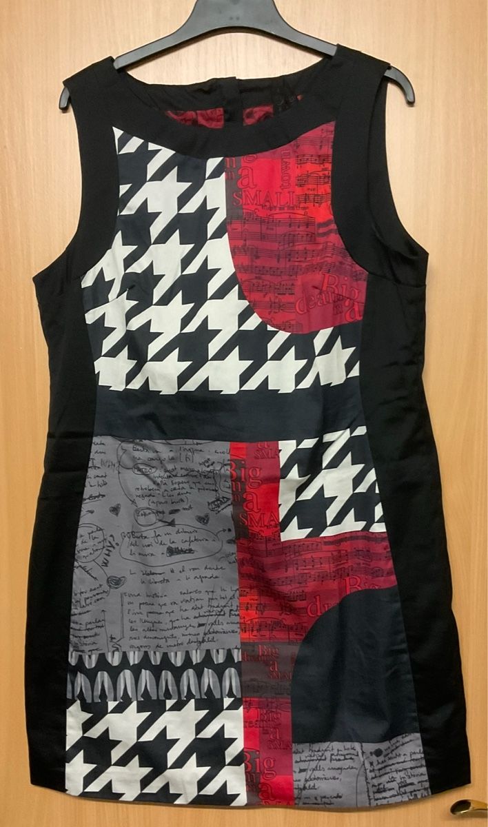 Desigual Vestiti: Desigual Sommerkleid, Gr. 46, schwarz, gemustert – Usato da Spreitenbach venduto da Nucinul