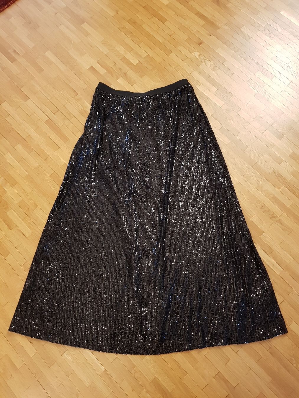 Maison 123 Gonne: Jupe soirée noire Maison 123 Paris à sequins, taille 36 – Nuovo (secondo la descrizione) da Veyrier venduto da sosozizou 3