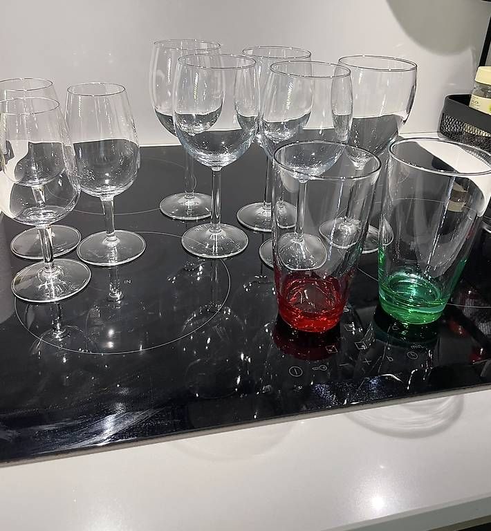 Bicchieri: Bicchieri (vino rosso, bianco e bibite) – Usato da Locarno venduto da ste_8rjr