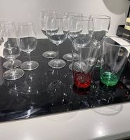 Bicchieri (vino rosso, bianco e bibite)