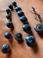 Lot boutons anciens croix suisse + étoiles métal vintage ...