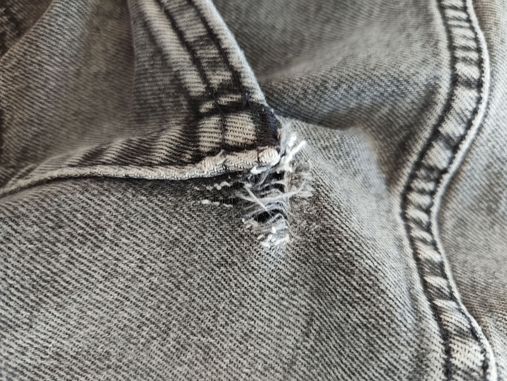 Levi's Jeans: Levi's 502 w34 l32 – Usato da Sion venduto da Mizzaa 6