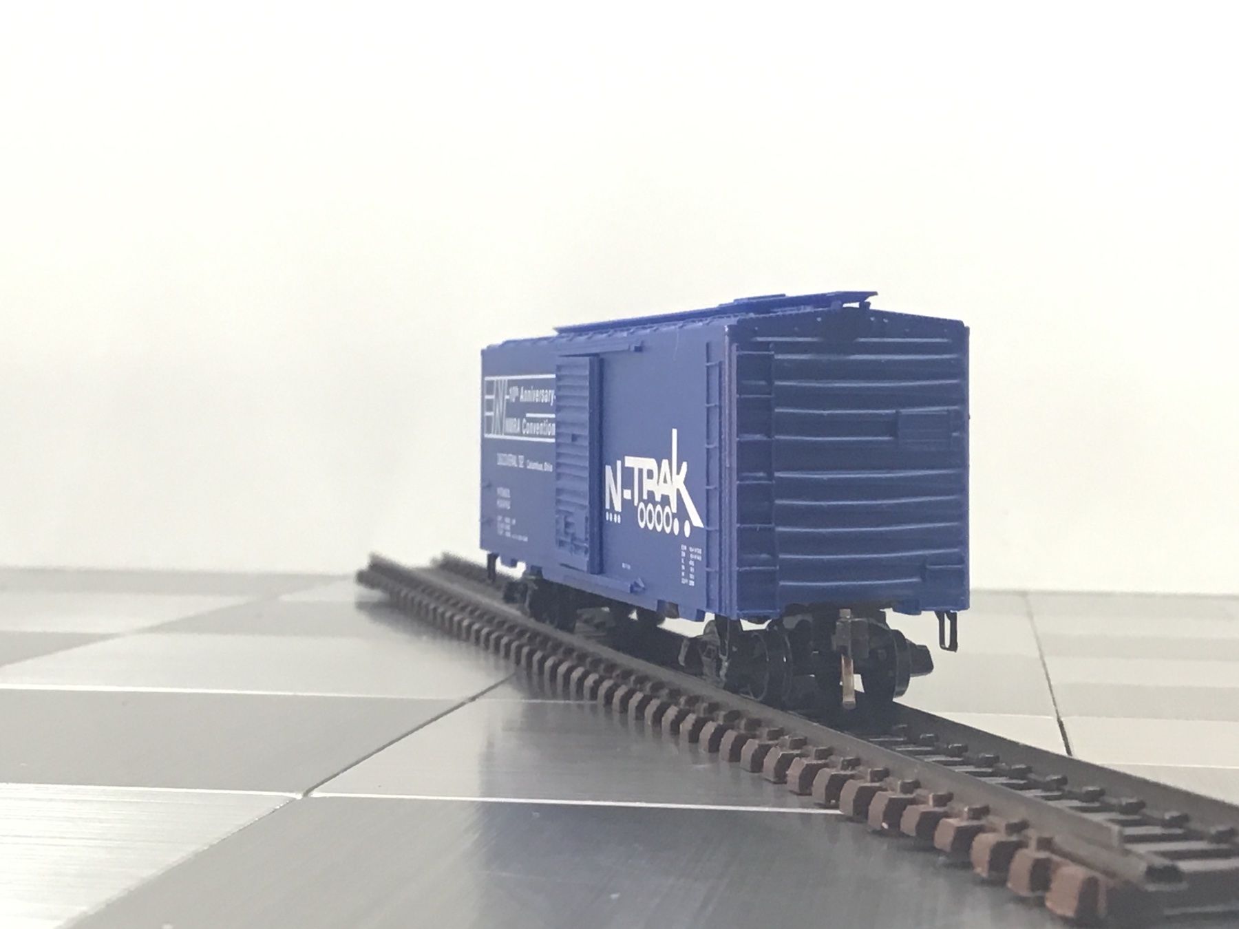 Micro Trains Line Modelleisenbahnen: MICRO TRAINS LINE GÜTERWAGEN SPUR N – Gebraucht aus Männedorf von Modellbau-wyss