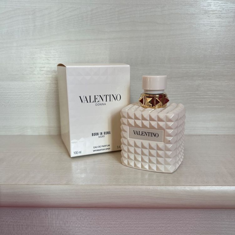 Valentino Donna Born in Roma Intense (Ivory) main image 1