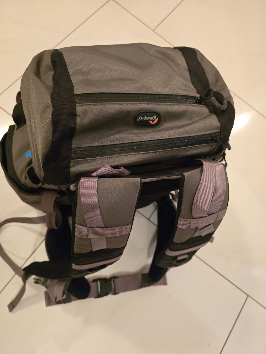 Lowepro Zaini: Fotorucksack Lowepro Pro Trekker 300 AW – Nuovo (secondo la descrizione) da Pfaffnau venduto da Buimi 6