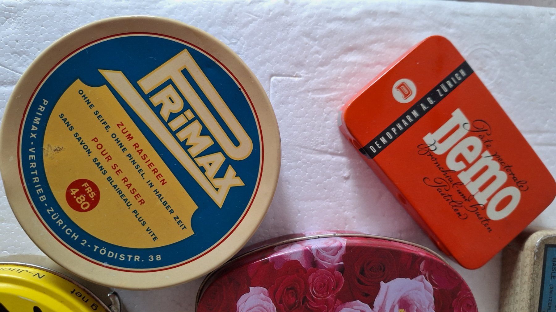 Sonstige Dekorationen & Accessoires: Lot Blechdöschen, 9Stück – Gebraucht aus Dornach von majo8689 4