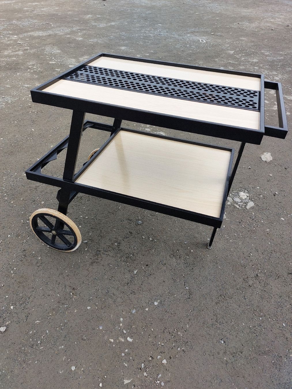 Carrelli di servizio: Vintage Servierwagen – Usato da Niederuzwil venduto da wolkenlos80 1