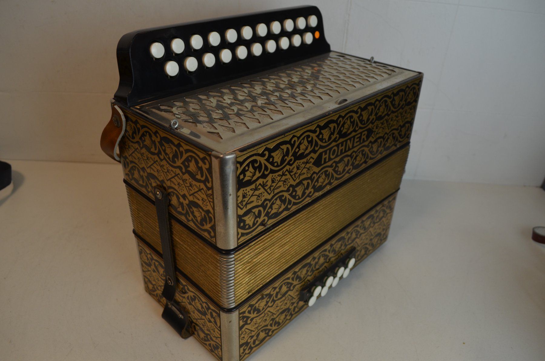 Hohner Strumenti musicali: Akkordeon diatonisch Hohner – Usato da Zürich venduto da baumusik 1