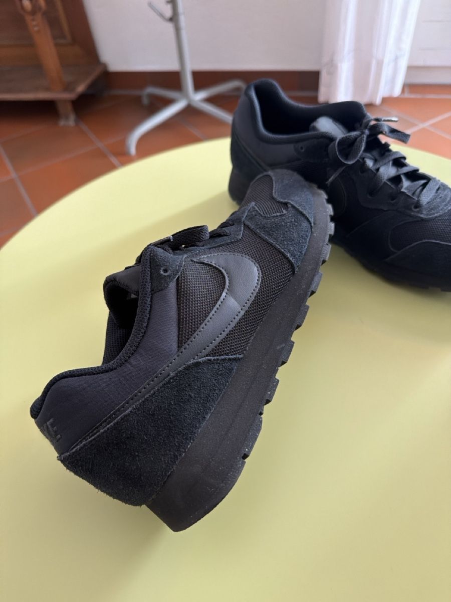 Nike Herrenschuhe: Ab 1.- Nike MD Runner 2 GR43 Neuwertig – Neu (gemäss Beschreibung) aus Grenchen von JJ___ 1