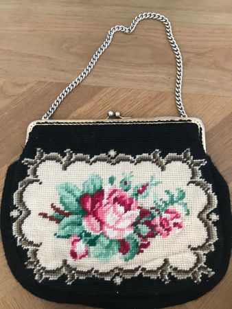 Originale Vintage-Tasche m. Gobelinstickerei Rosen 60erJahre