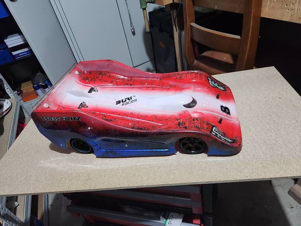 Modellismo RC: Voiture télécommandé Buri Racer  – Usato da Renens VD venduto da aligrapefruit