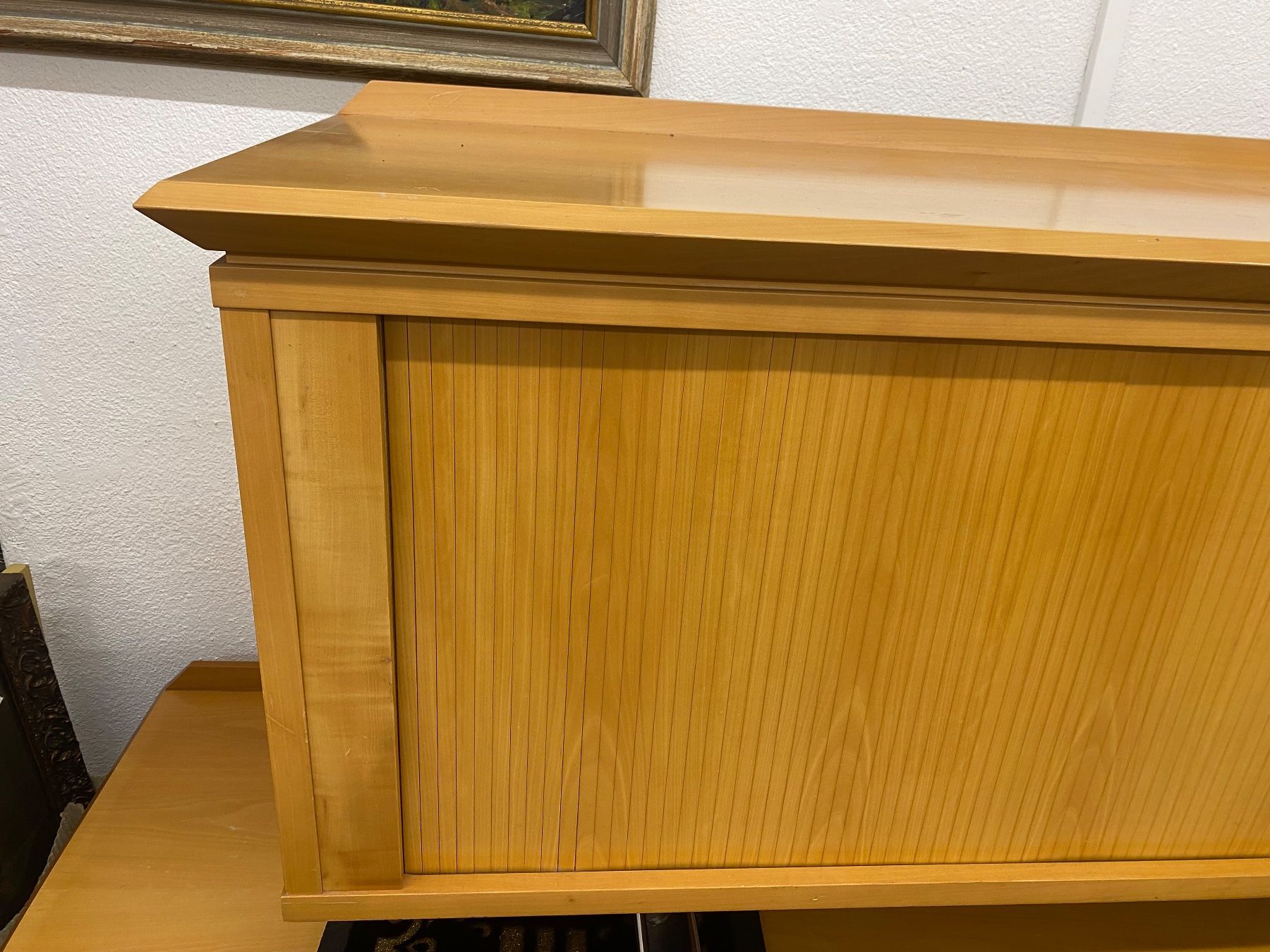 Armoires: Schöner Rollladenschrank mit 4 Fächern – D'occasion à Steinhausen par einzelstueck-brocki 1