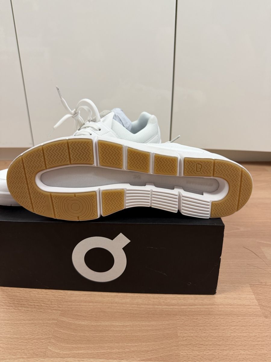 On Chaussures hommes: ON the Roger / center court – D'occasion à Wettswil par _LKS 1