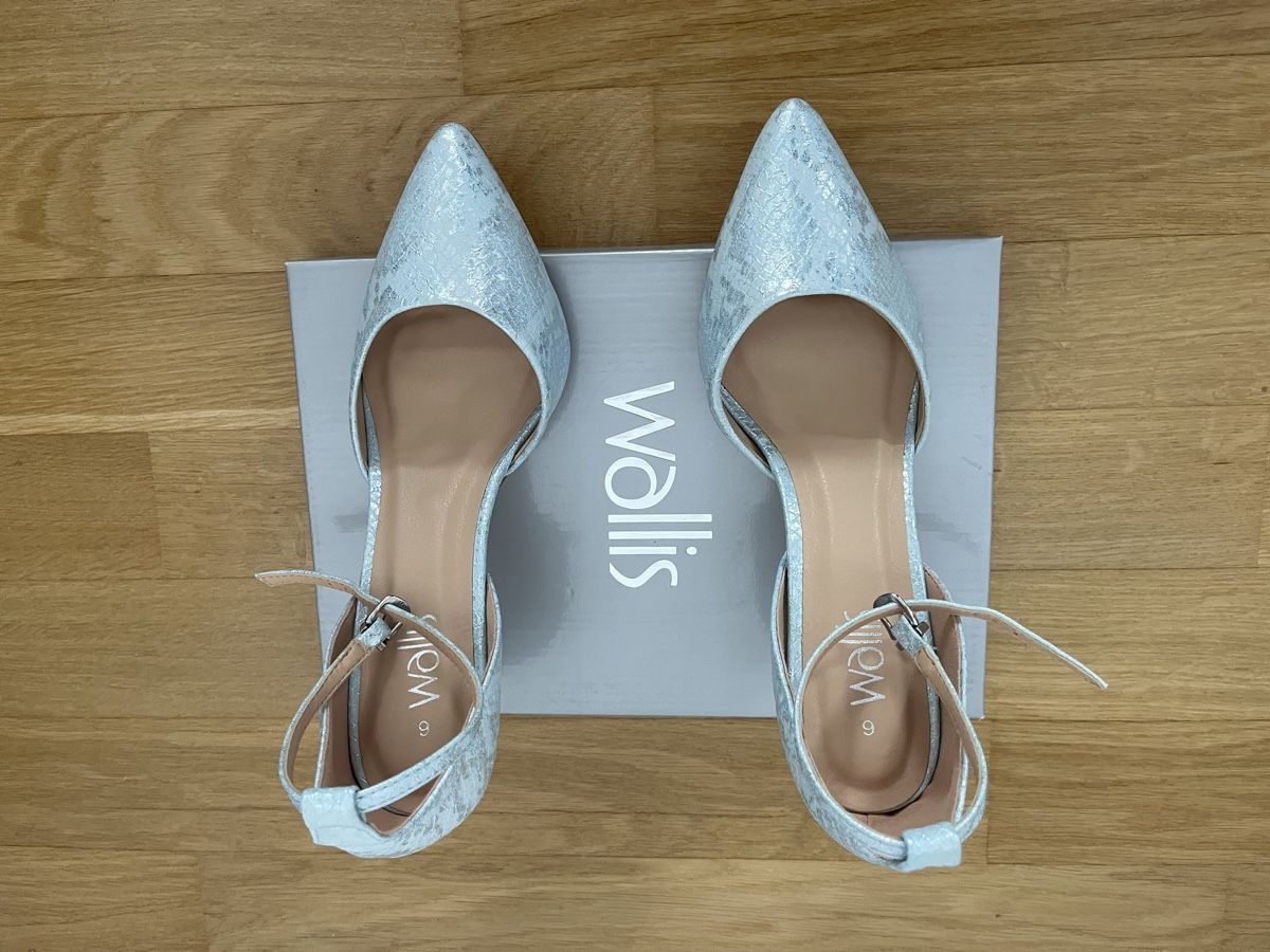 Scarpe da donna: Wallis Pumps Gr. 39, ungetragen – Nuovo (secondo la descrizione) da Zug venduto da Hehe 1