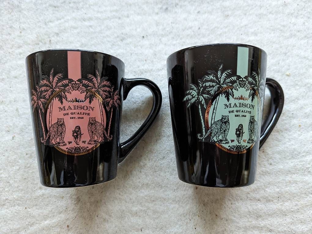 Tazze: Lot de deux mugs neufs – Usato da Chêne Bougeries venduto da guimzou