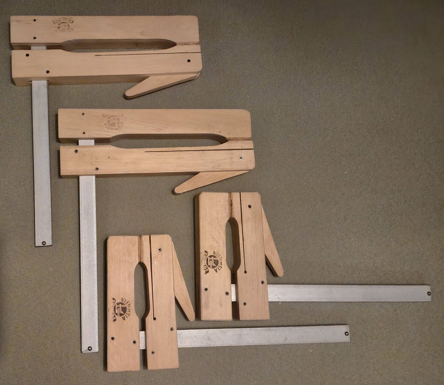 Alle Werkzeuge: Klemmzwingen mit HolzBacken – Gebraucht aus Jona von brackets