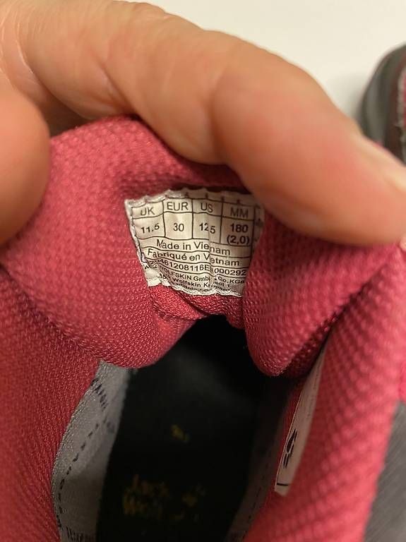 Jack Wolfskin Chaussures hommes: Jack Wolfskin Wanderschuhe 30 – D'occasion à Kilchberg ZH par ana_k6cn 2