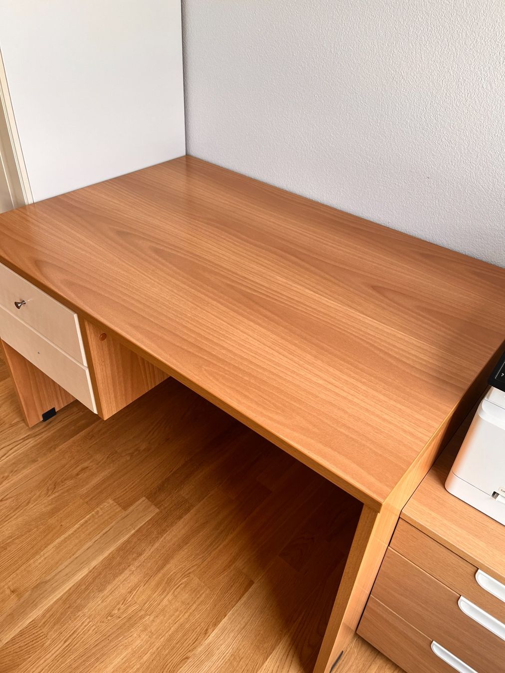 Bureaux: Schreibtisch – D'occasion à Mellingen par ggloss 2