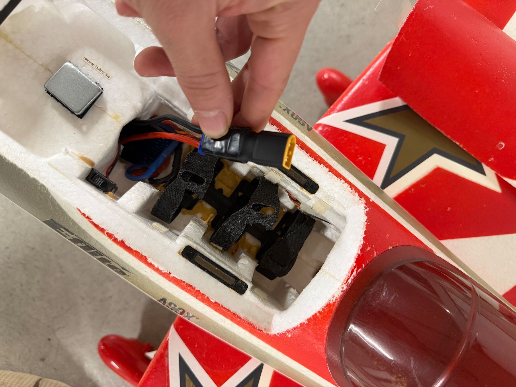 RC Modellbau: 4 RC-Modellflugzeuge: E-flite Yak 54, Dynam Smart, Multiplex – Gebraucht aus Zullwil von eliapuch 1