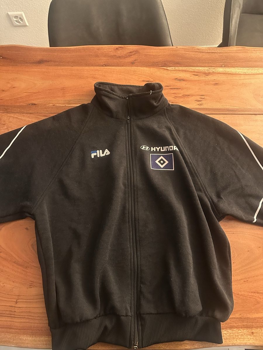 Fila Giacche: Fila Hamburger SV Trainingsjacke, Grösse L, eher M – Usato da Steffisburg venduto da Looriiin
