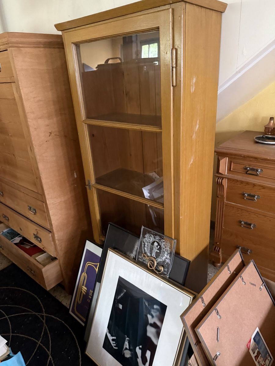 Vitrinen: Vitrine Holz  – Gebraucht aus Burgdorf von kla_r5tf