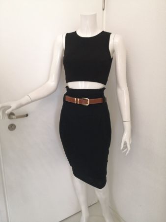 🤩MANGO ROCK SCHWARZ MIT FALTEN, TASCHEN & GURTPASSANTEN