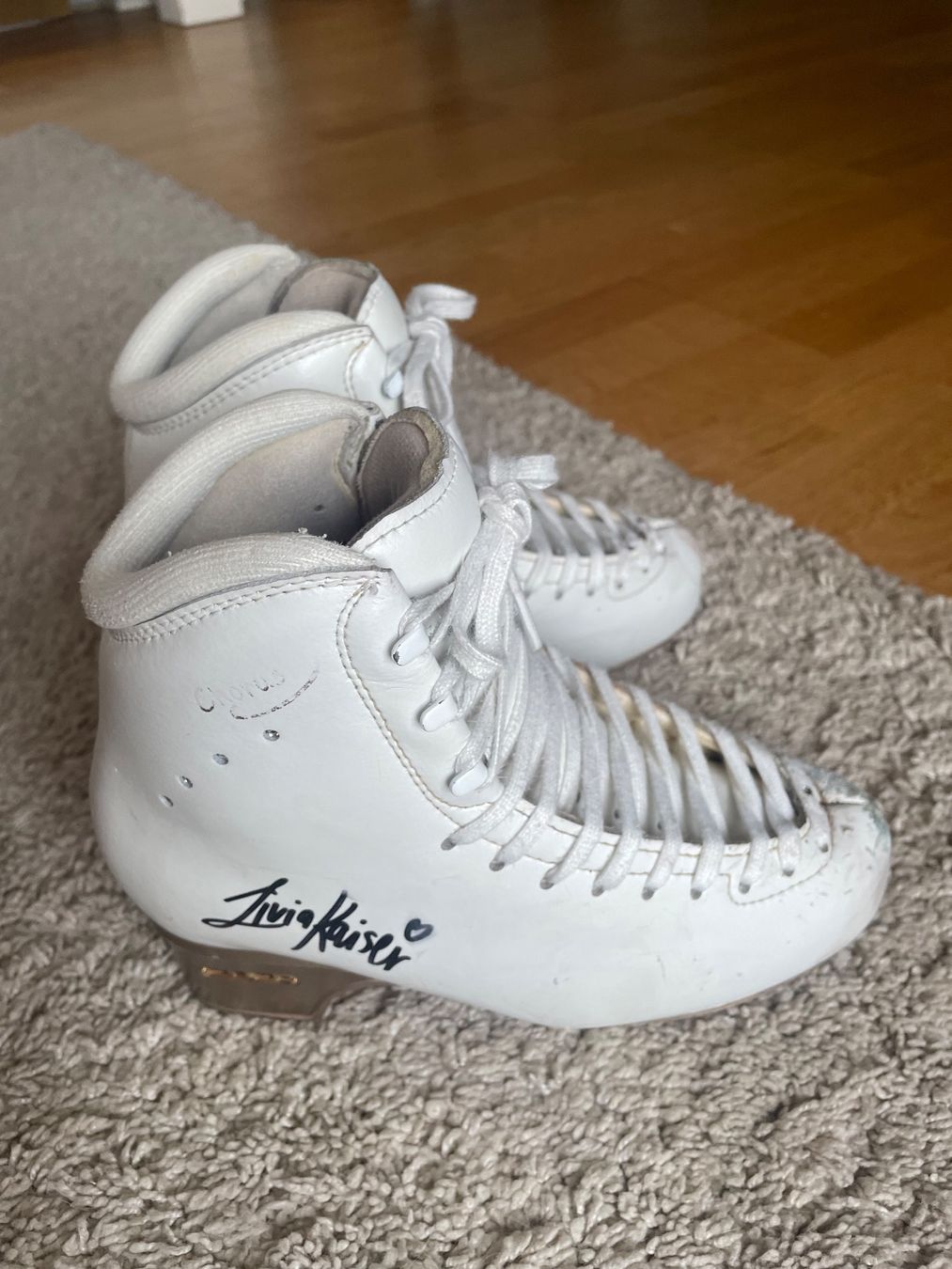 Edea Patins à glace: Schlittschuhe Edea Chorus 235C, gebraucht – D'occasion à Herrliberg par Nikano 1