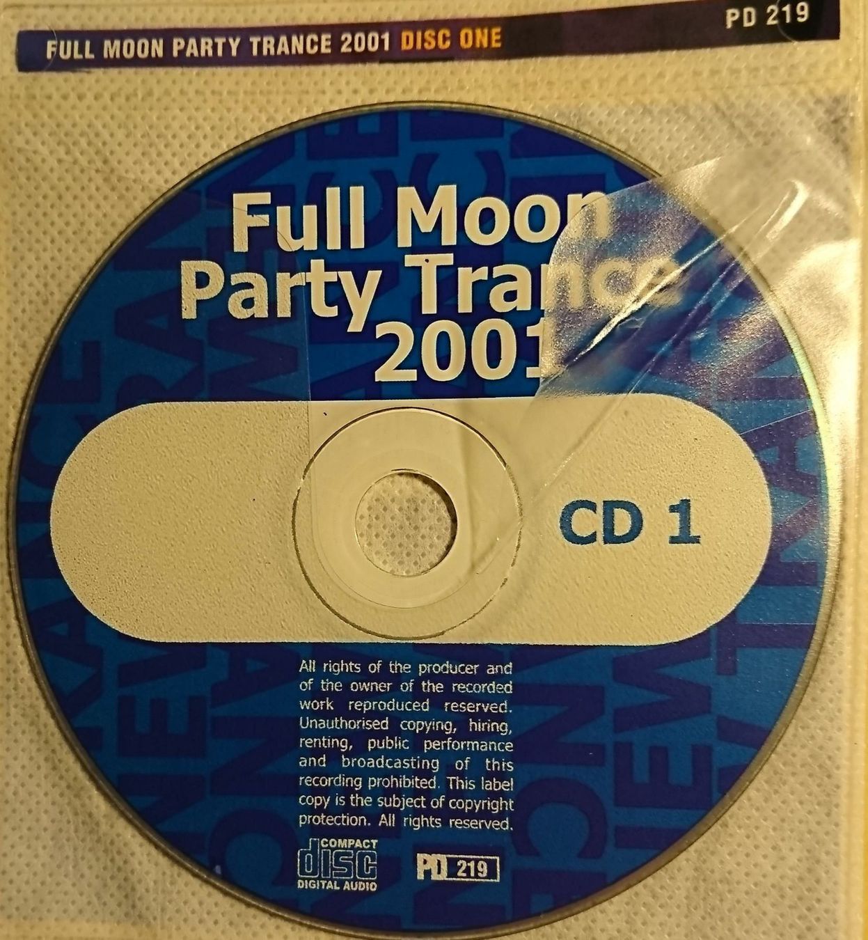 CDs: FULL MOON PARTY Trance 2001 2CD SET – D'occasion à Zürich par Raz88 2