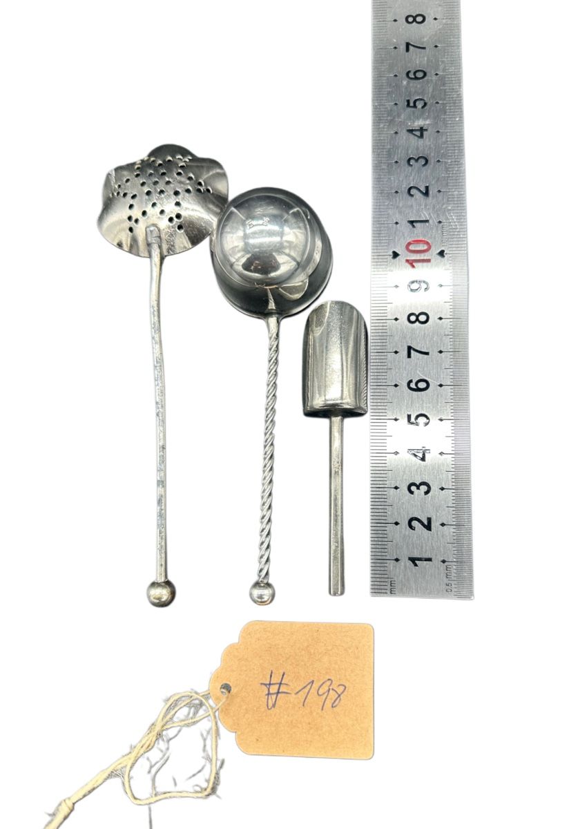 Set di posate: Coffee Scooper, Sugar Scuttle, Tea Strainer – Usato da Villmergen venduto da JacRon 1