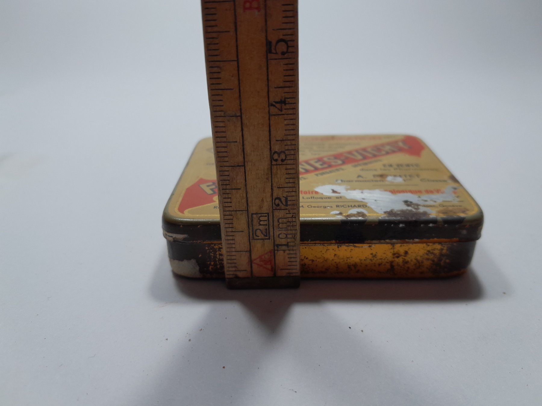 Dosen: Vintage Blechdose - Fructines Vichy – Gebraucht aus Männedorf von Bel-view 6
