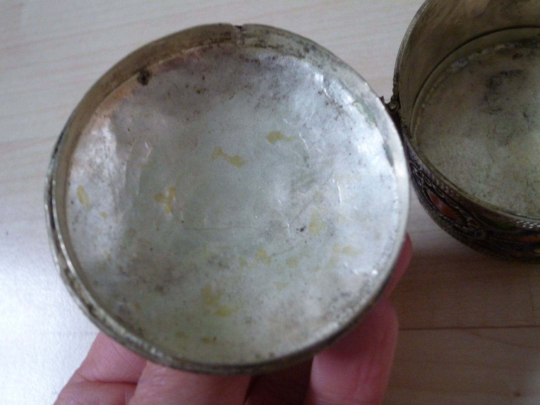 Barattoli: VINTAGE Berber-Schmuckdose DOSE – Usato da Dättlikon venduto da Mamakuga 5
