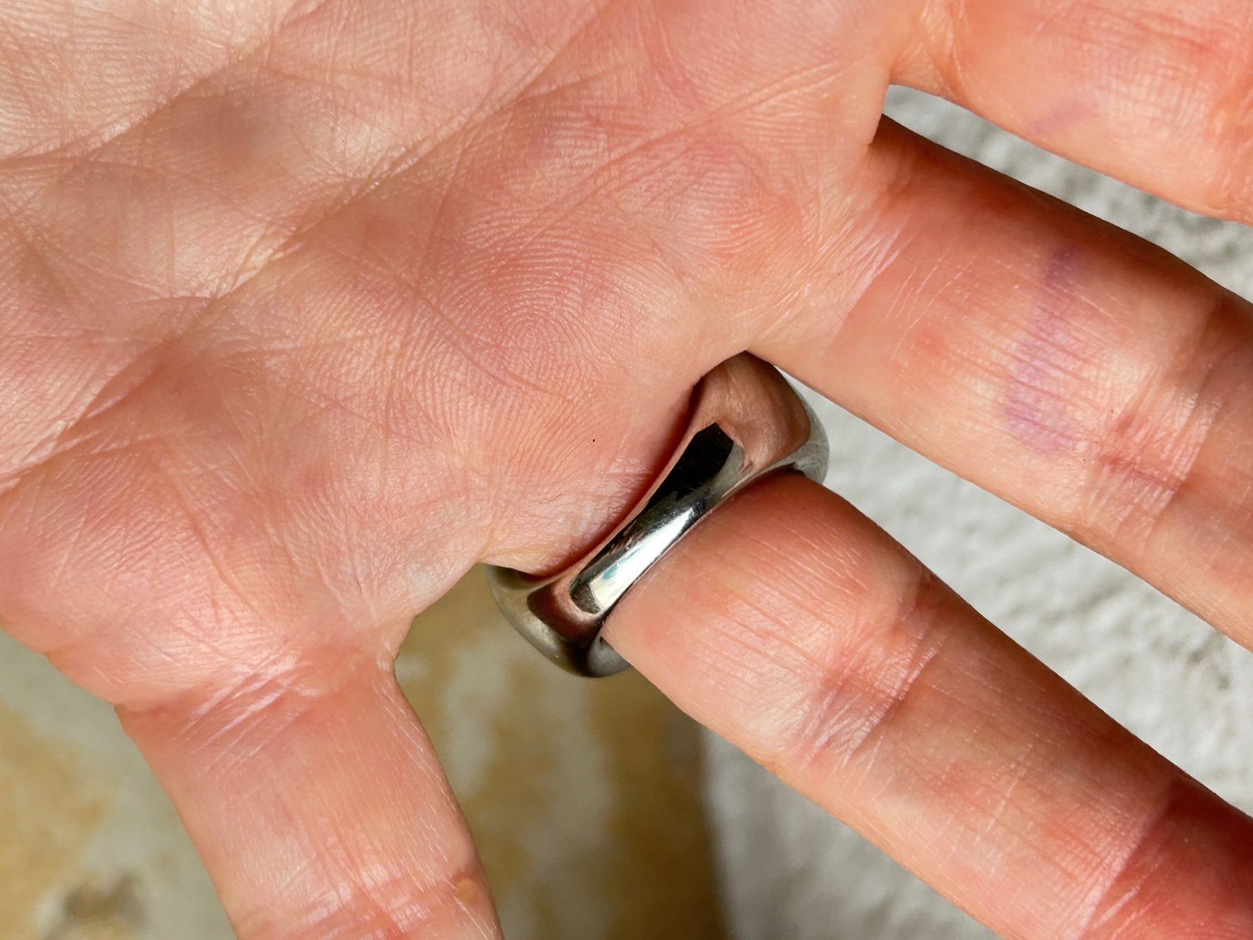 Calvin Klein Anelli: Calvin Klein Ring GREY SCHIMMER (55) – Usato da Dittingen venduto da Bellevista 3