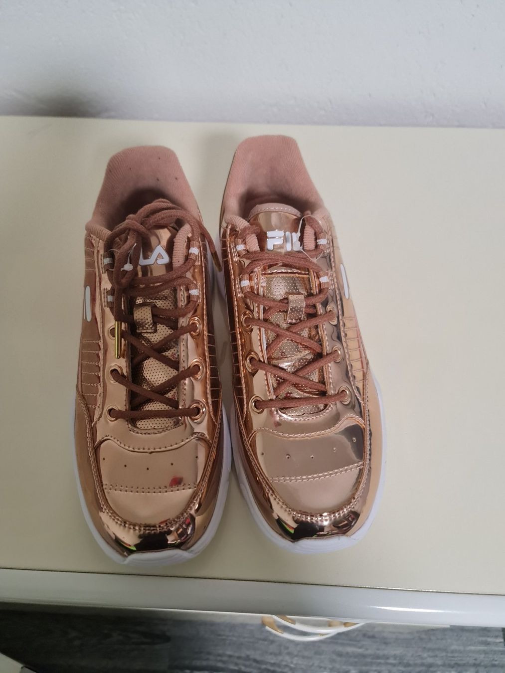 Scarpe da donna: Fila Schuhe – Usato da Ehrendingen venduto da Ince2016 1